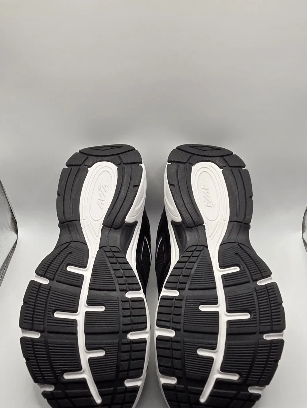 AVIA Avi-Rex Black Athletic Sneakers with White Sole